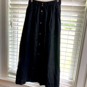 Not Perfect Linen black maxi skirt size small